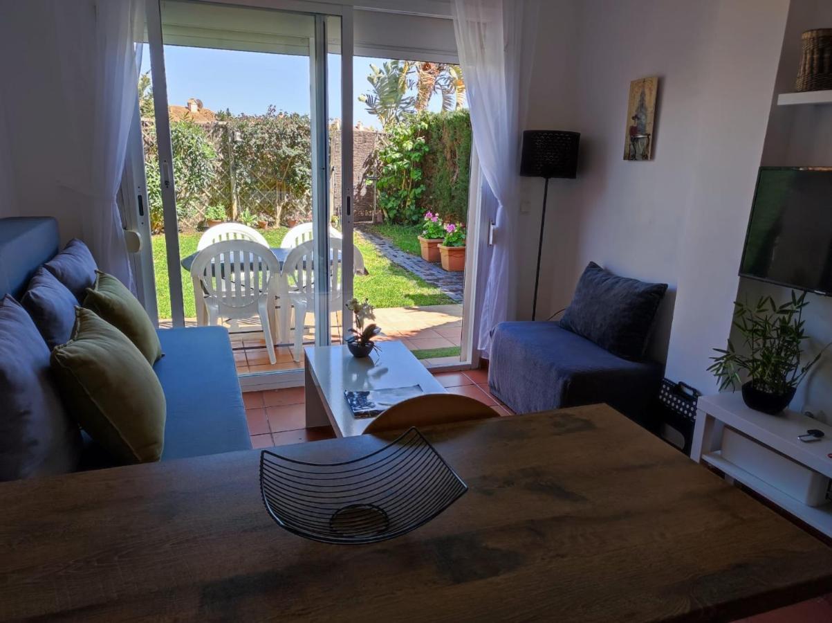 Ferienwohnung Bonito Apartamento En Alcaidesa Con Piscina Exterior foto